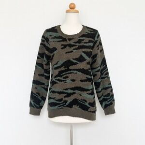 Barefoot Dreams Womens Sweater Medium Green Camo CozyChic‎ Soft Grunge Cozy Knit